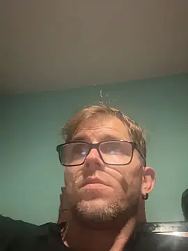 StephPra94 online show from July 27, 8:05 pm