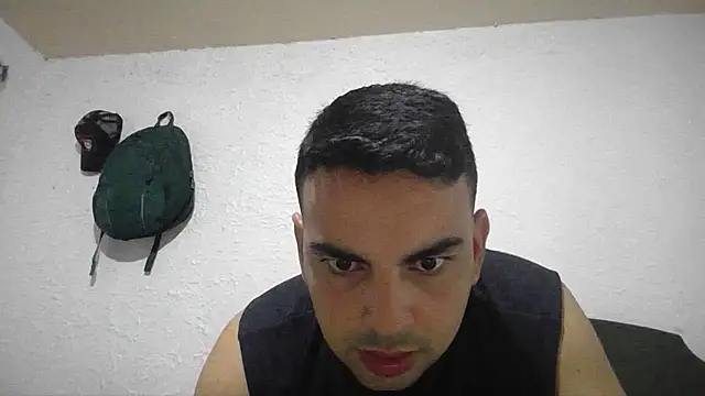 axel jhones  online show from November 17, 1:19 am