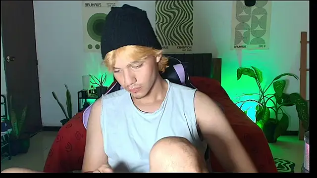 Habel  moretti online show from February 22, 7:48 pm