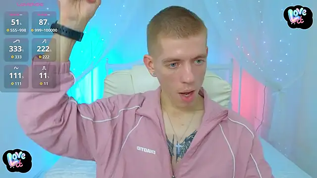 Cristian  Dior online show from October 25, 5:36 pm