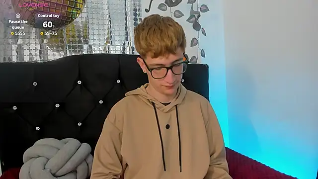 Erick Taylor3 online show from November 4, 7:15 pm