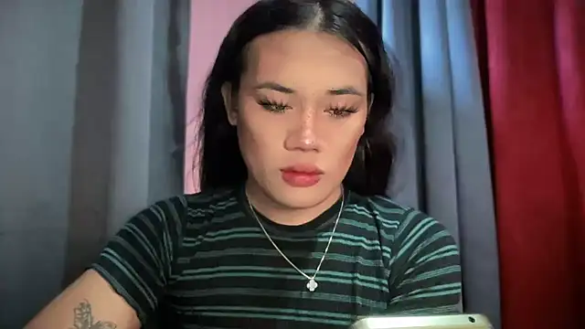 untouchable mia online show from November 29, 12:56 am