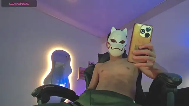 Senpai Lover online show from December 18, 8:38 pm