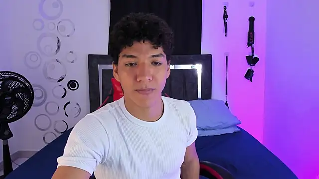 Maximiliano Khalil online show from November 19, 7:58 pm