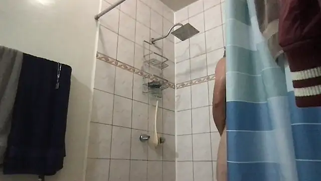 ezrah23 online show from December 16, 4:36 pm