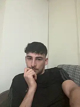 yasinesra757  online show from March 8, 7:07 pm