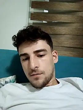 yasinesra757  online show from January 8, 11:21 pm