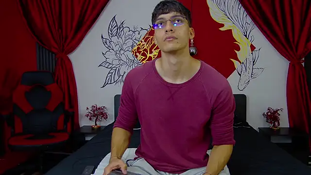 AlessioVitale online show from January 13, 12:20 pm