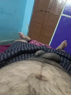 bearslove143 online show from March 21, 6:45 pm