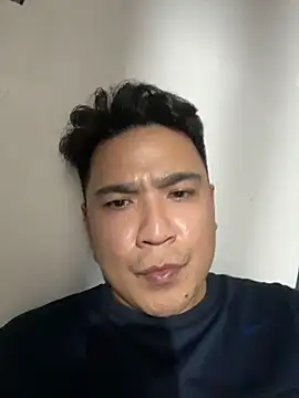 UncleLoverBoy1987 online show from October 31, 3:04 pm