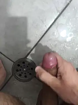 Pocoyo998 online show from November 5, 9:39 pm