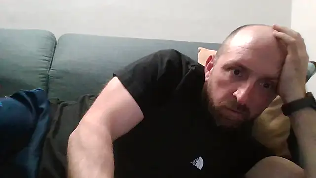 luca beech88 online show from April 6, 6:31 pm