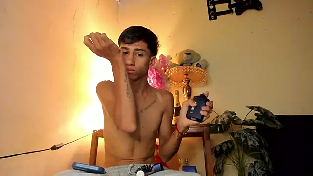 lucian davii online show from December 1, 2:20 pm