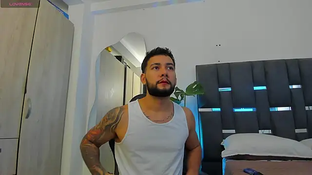 noah corvelle online show from March 9, 3:22 am