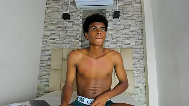 XAVI LEE online show from November 19, 8:09 pm