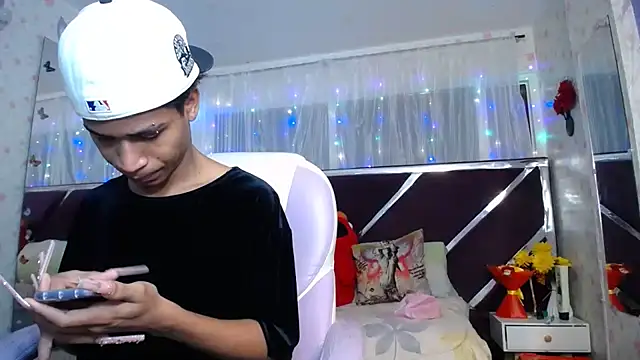 Santy bigcock 01 online show from July 18, 2:44 pm