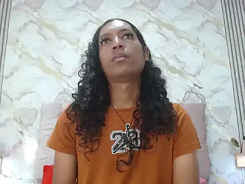 MiaCoock online show from December 22, 2:03 pm