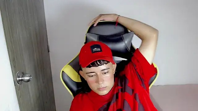 Tatann 18 online show from November 6, 9:51 pm