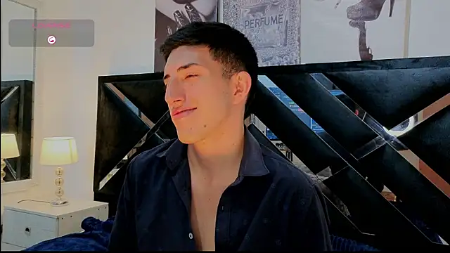 Un Sluttyy online show from April 1, 1:41 pm