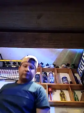 themorenofit08 online show from April 19, 3:50 am