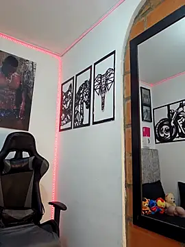 MIKE KILIANjs online show from April 9, 6:47 pm