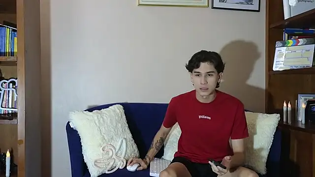 Derekswan online show from December 14, 1:12 am