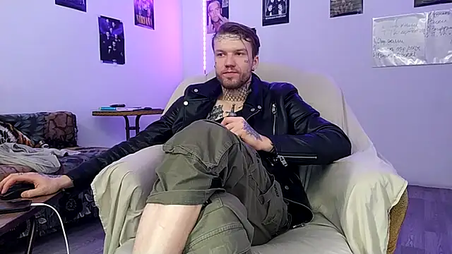 Huntall77 online show from February 19, 8:33 am