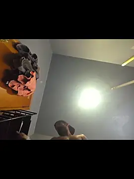 piggylatino online show from March 27, 10:43 pm