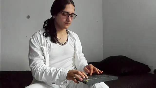 Amoneth Xx online show from January 9, 8:14 pm