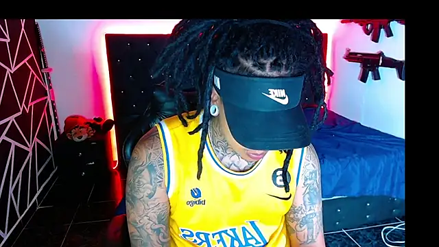 Zero-X9 online show from December 14, 9:55 pm