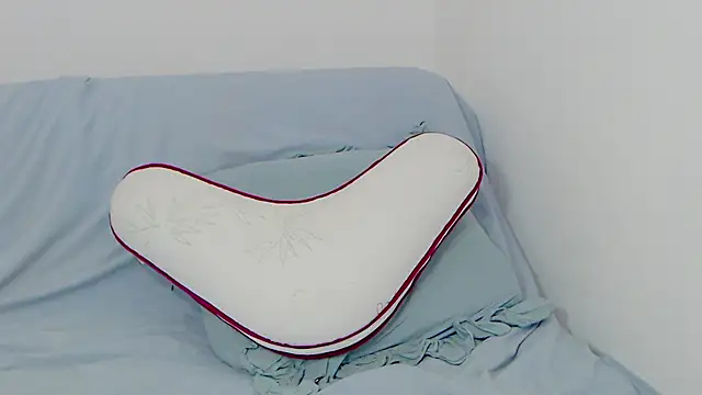 eren jaeger2000 online show from February 3, 6:22 am