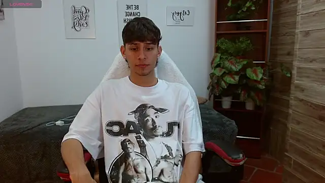 DraxBlade09 online show from April 4, 3:53 pm