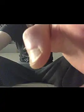 Spielzeugtwink online show from December 1, 7:06 pm