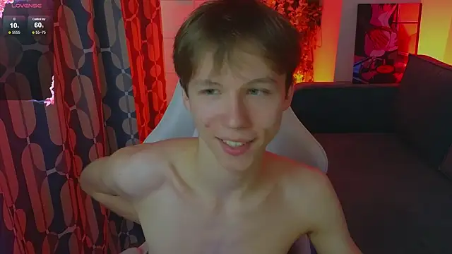 cuMte boy online show from May 22, 1:43 am