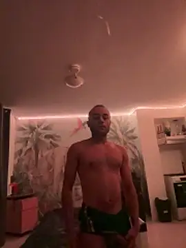 klkmam online show from December 18, 7:10 pm