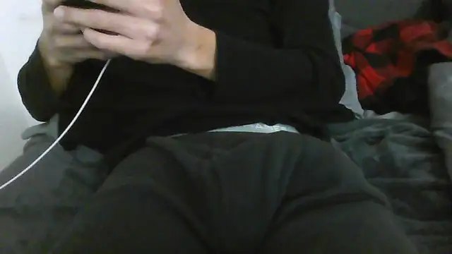 latinman7944 online show from January 19, 8:05 am