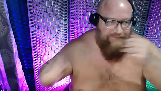 BigBearforCuddles online show from January 7, 2:27 am