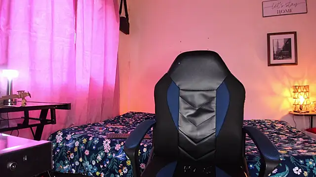 Ethantravis22 online show from March 18, 4:43 pm