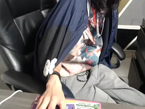 AxelHot 69 online show from January 10, 6:51 am