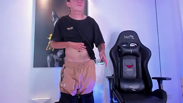 m0ntana777 online show from November 29, 9:28 pm