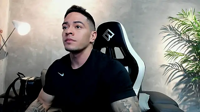 maddox santana online show from January 7, 5:01 am