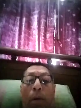 JRAdams23 online show from May 5, 6:08 pm