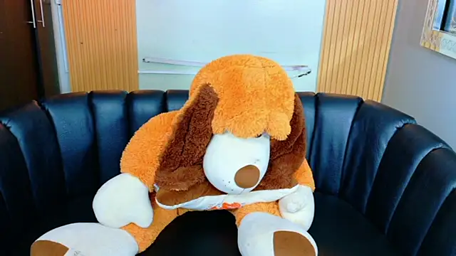 StormLuxX online show from February 12, 3:51 pm