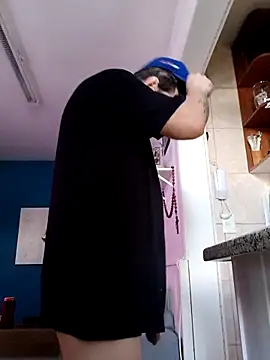 FocussedFreckle online show from March 19, 10:40 am