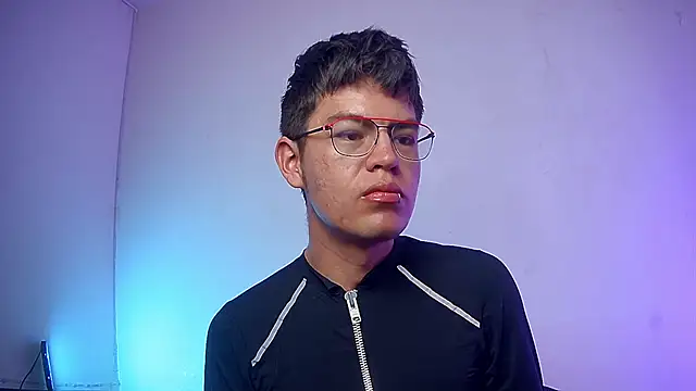 nicolatinboy online show from February 27, 9:25 pm