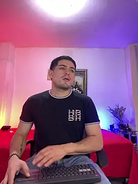 williamsmiiths16 online show from March 20, 12:09 pm