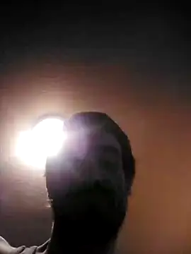 bigjohnson2914 online show from June 30, 9:16 pm