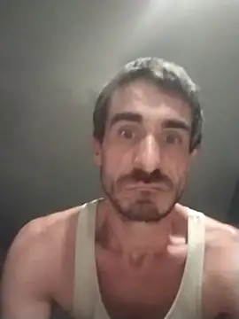 bigjohnson2914 online show from June 19, 1:11 am