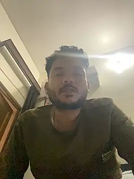 reyansh20134 online show from February 4, 5:41 pm