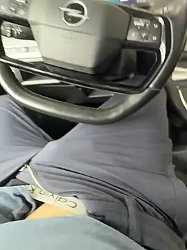 Davvidsm online show from April 11, 7:45 am